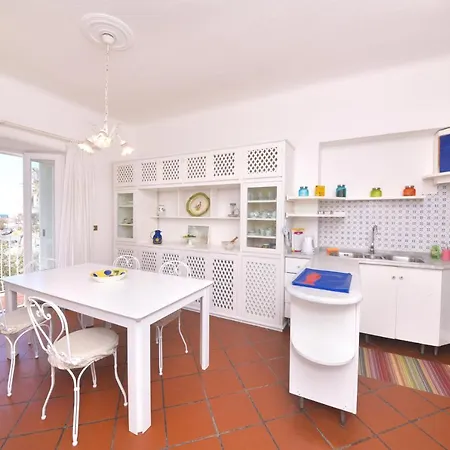 Casa Romano, Centro Di Forio, Ischia Apartment *