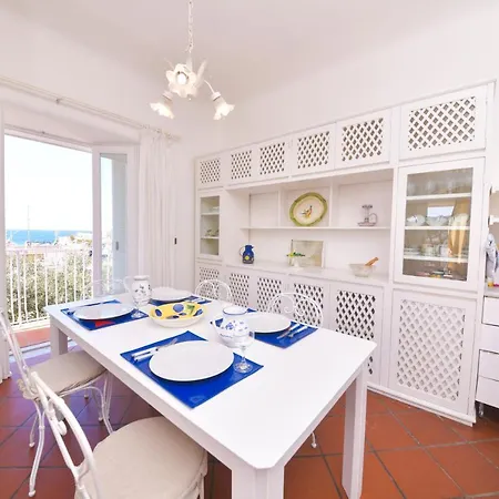 Casa Romano, Centro Di Forio, Ischia * Форио